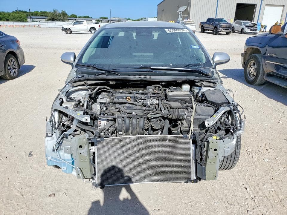 2024 TOYOTA COROLLA LE 5