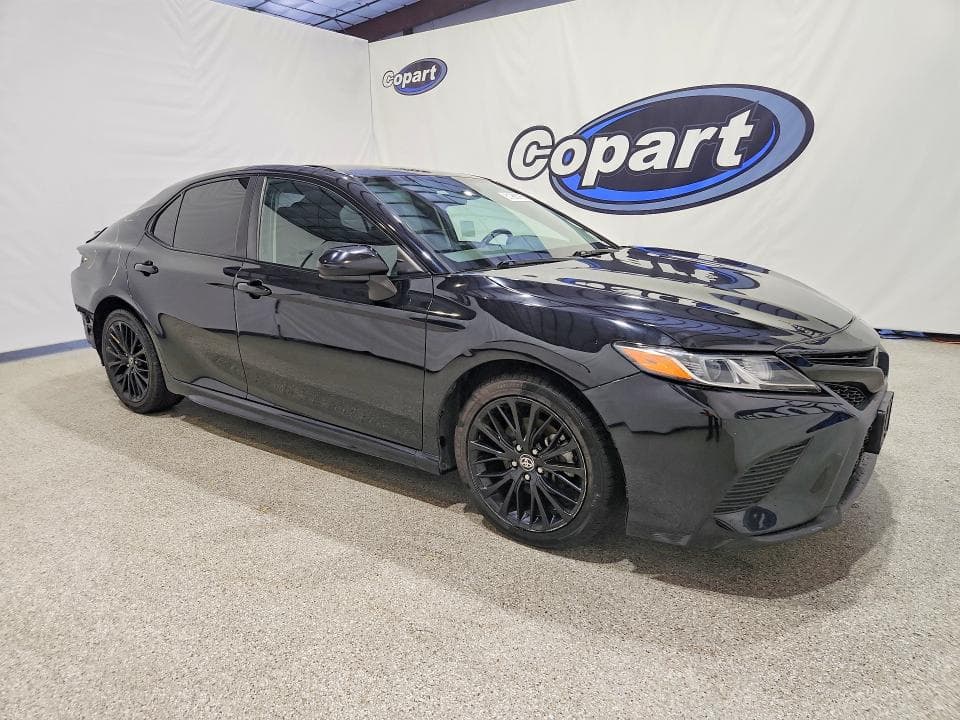 2020 TOYOTA CAMRY SE NIGHTSHADE 4