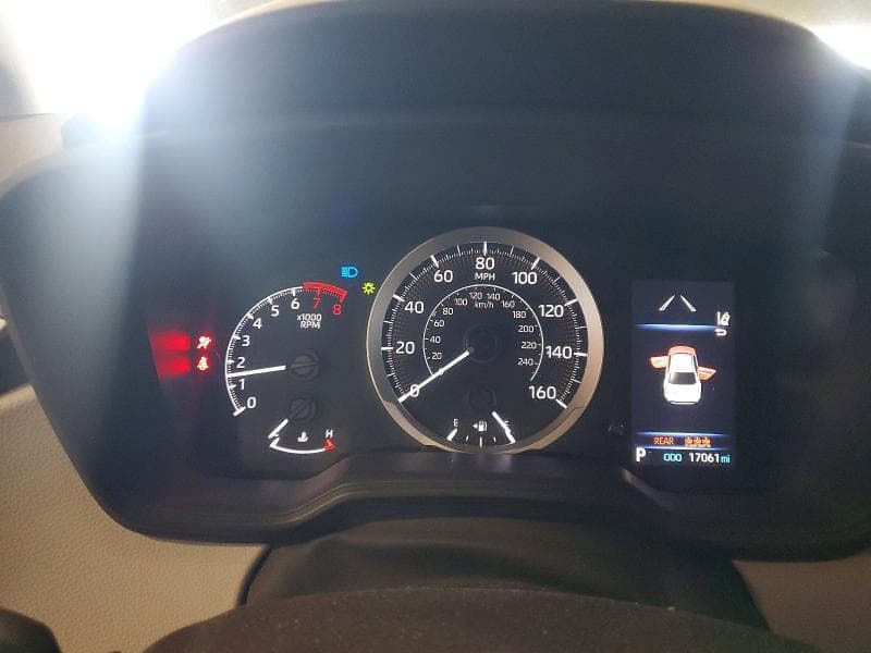 2021 TOYOTA COROLLA LE 9