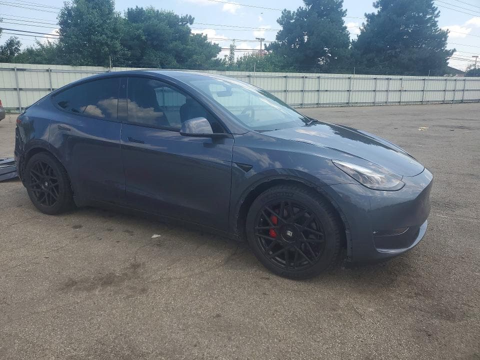 2022 TESLA MODEL Y 4