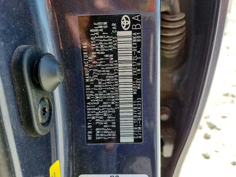 2019 TOYOTA COROLLA LE 12