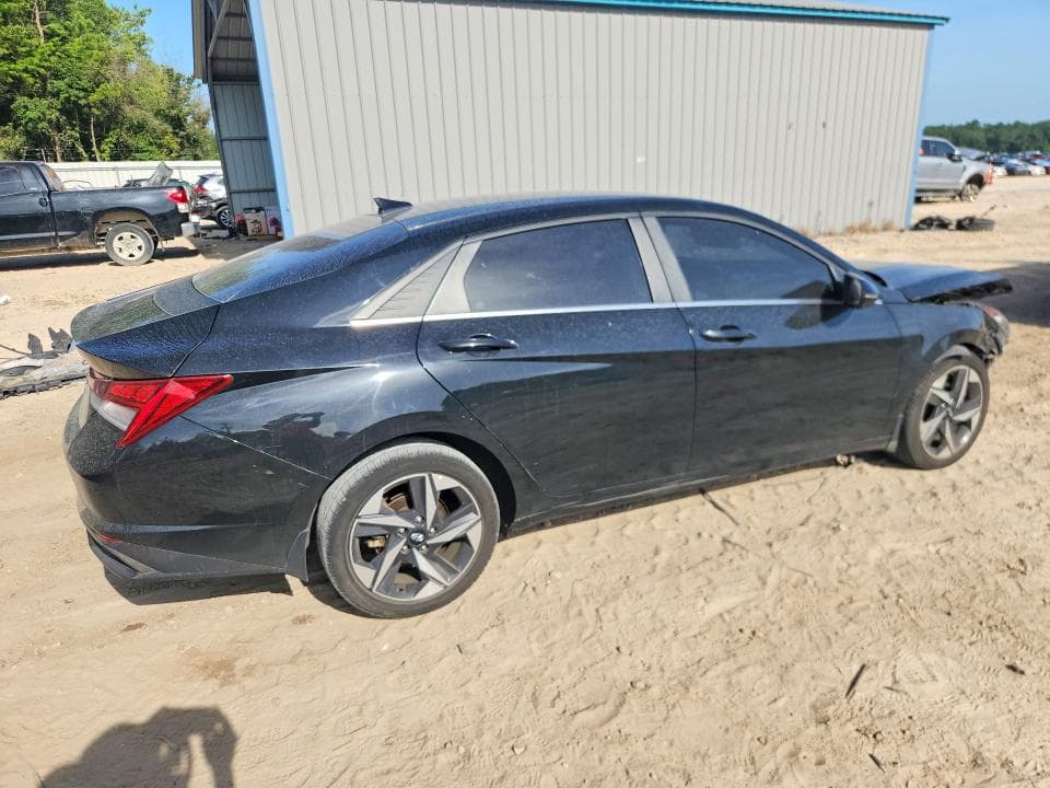 2022 HYUNDAI ELANTRA SEL 3