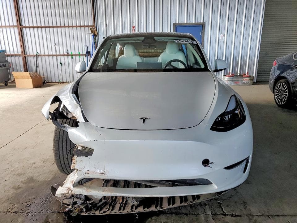 2023 TESLA MODEL Y 5