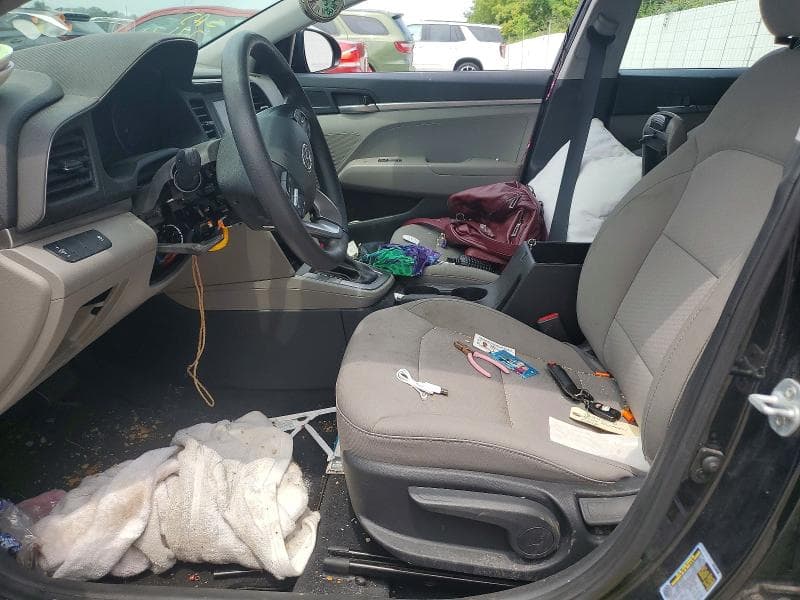 2019 HYUNDAI ELANTRA SE 7