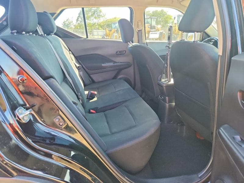 2024 NISSAN KICKS S 10