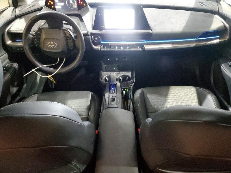 2024 TOYOTA PRIUS XLE 8