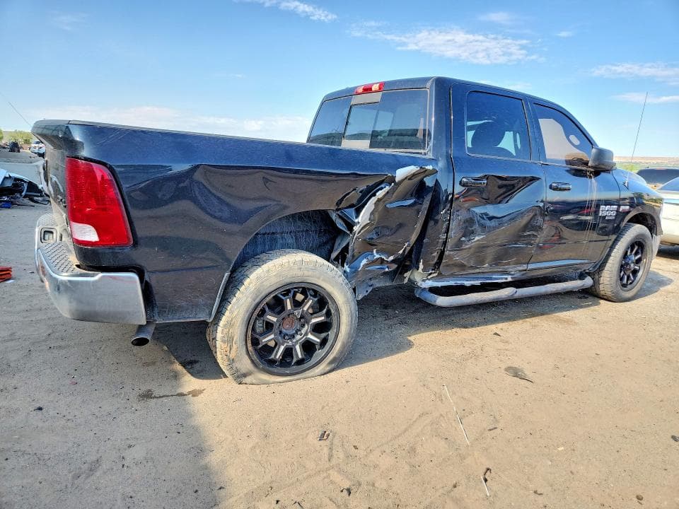 2020 RAM 1500 CLASSIC SLT 3