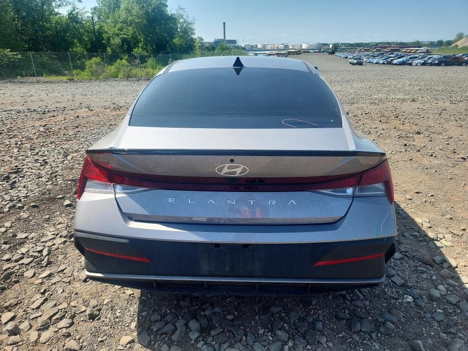 2025 HYUNDAI ELANTRA SEL SPORT 6