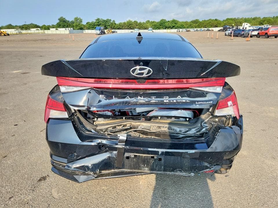 2023 HYUNDAI ELANTRA LIMITED 6