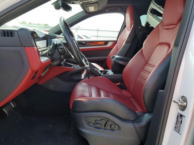 2024 PORSCHE CAYENNE S COUPE 7