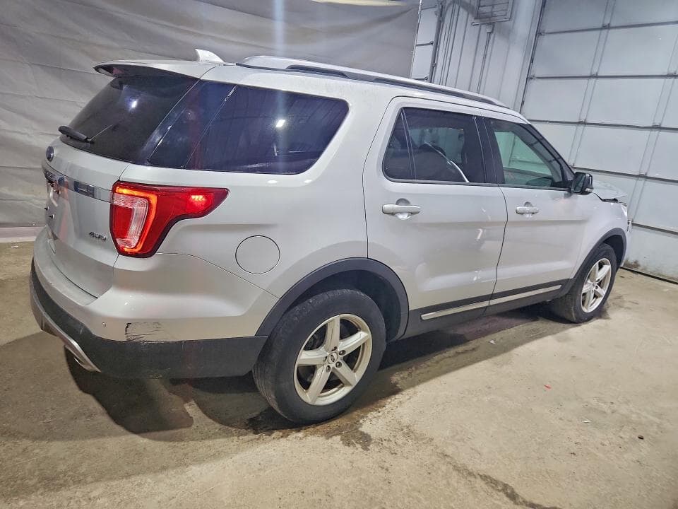 2017 FORD EXPLORER XLT 3