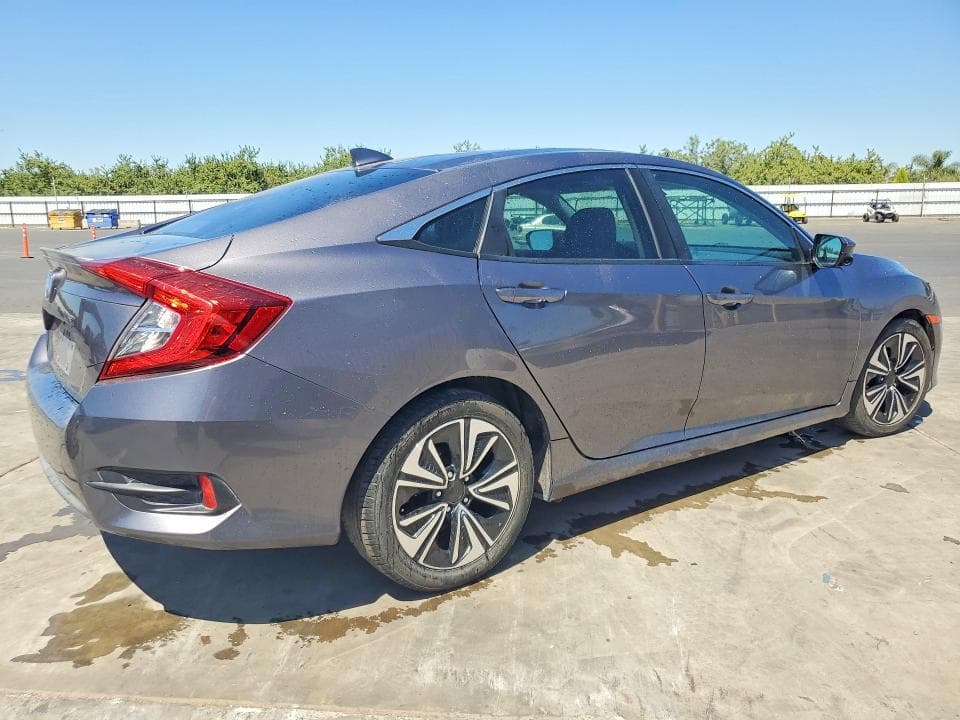 2017 HONDA CIVIC EX 3