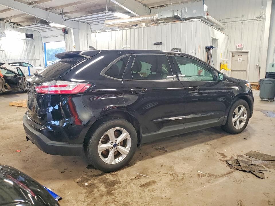 2021 FORD EDGE SE 3