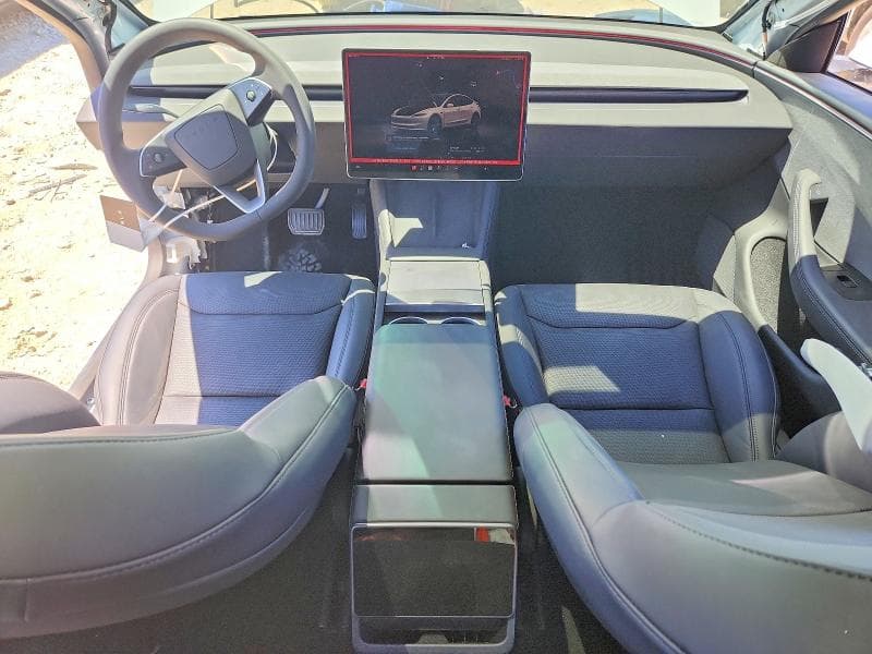 2026 TESLA MODEL 3 8