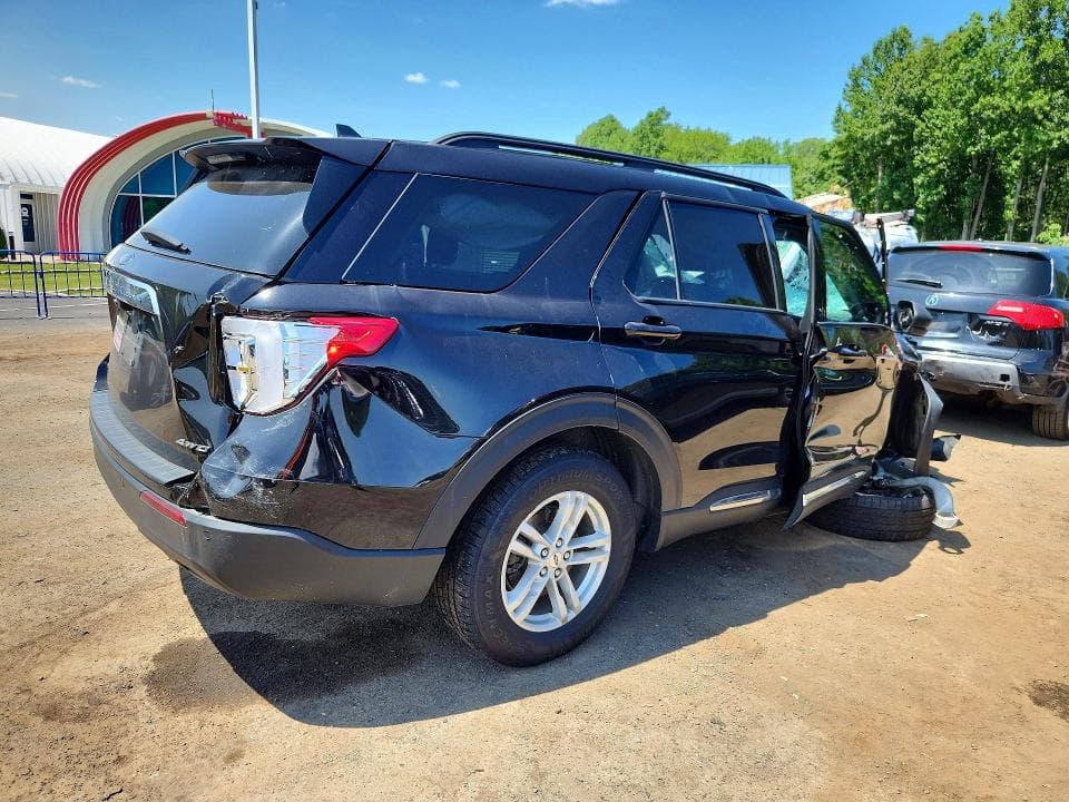 2023 FORD EXPLORER XLT 3
