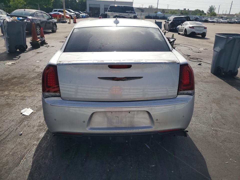 2021 CHRYSLER 300 S 6