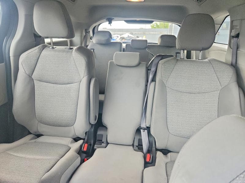 2024 TOYOTA SIENNA LE 10