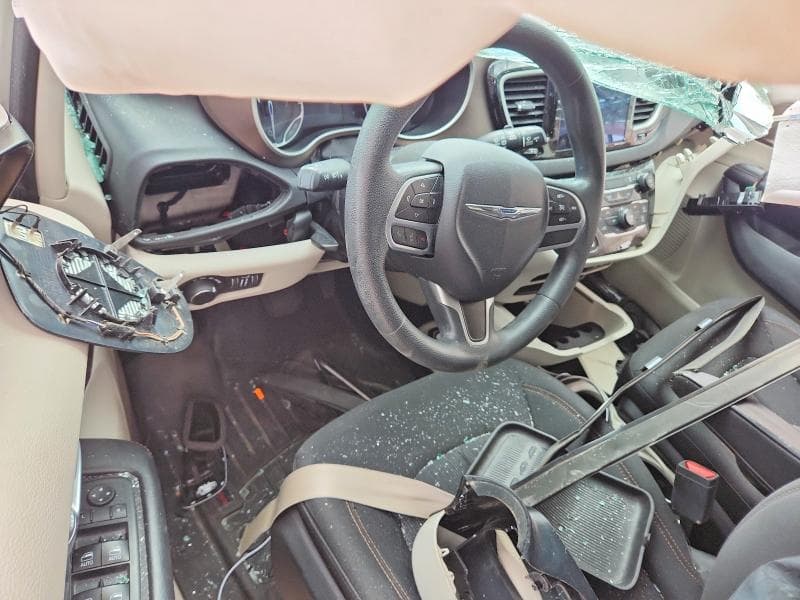 2017 CHRYSLER PACIFICA TOURING 8