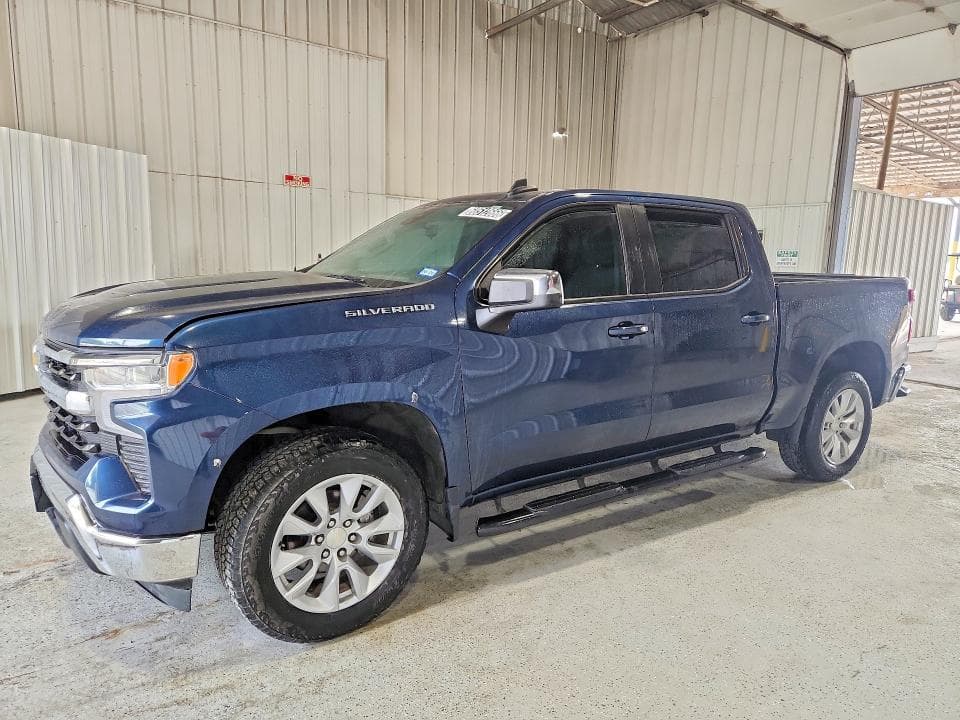 2022 CHEVROLET SILVERADO C1500 LT - 1
