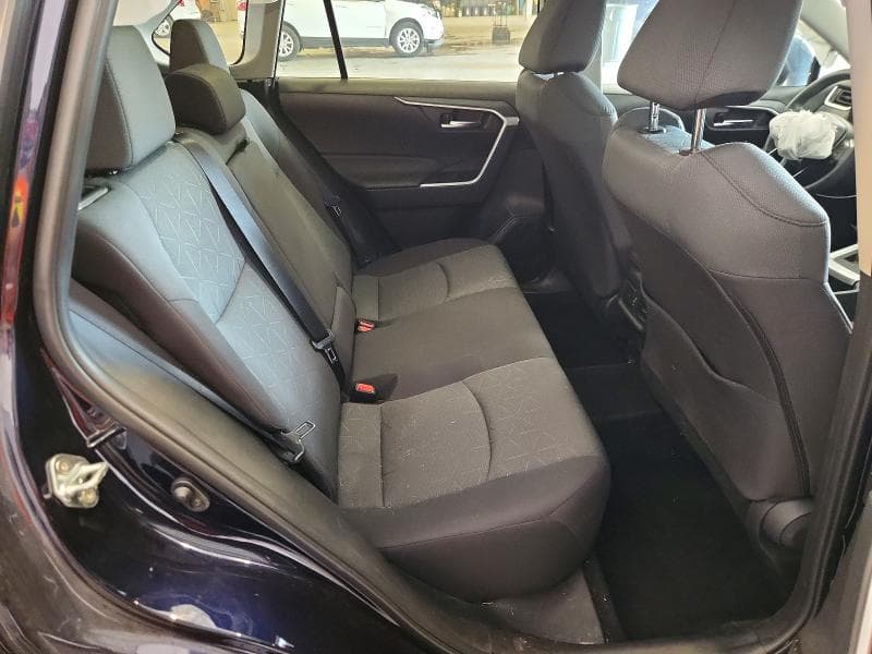 2022 TOYOTA RAV4 XLE 11