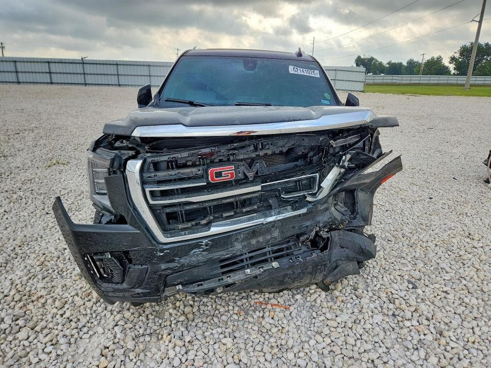 2022 GMC YUKON SLT 5
