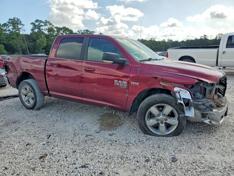 2019 RAM 1500 CLASSIC SLT 4