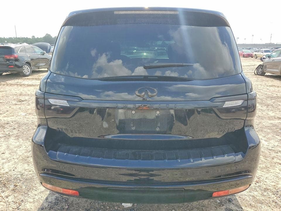 2018 INFINITI QX80 BASE 6