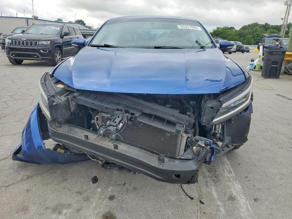 2017 VOLKSWAGEN PASSAT SE 5