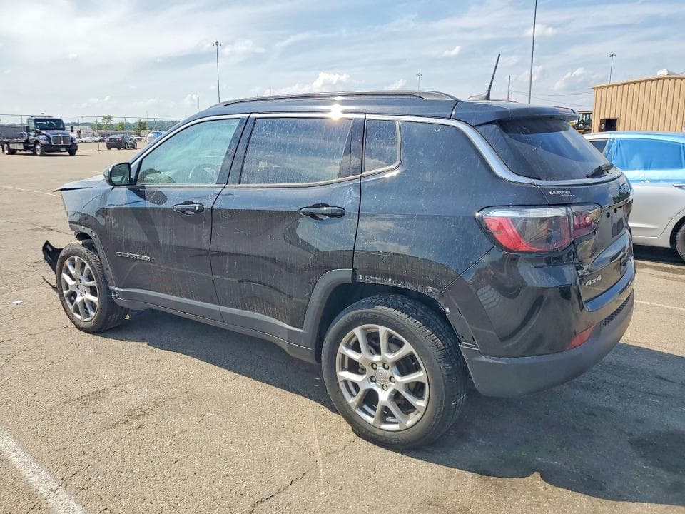 2022 JEEP COMPASS LATITUDE LUX 2