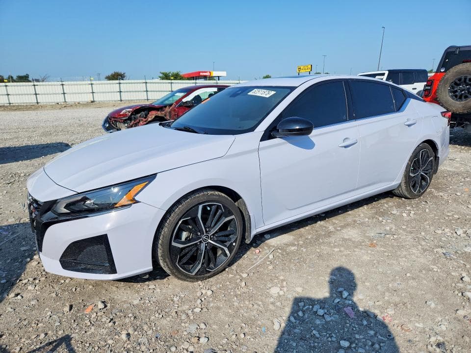 2024 NISSAN ALTIMA SR - 1