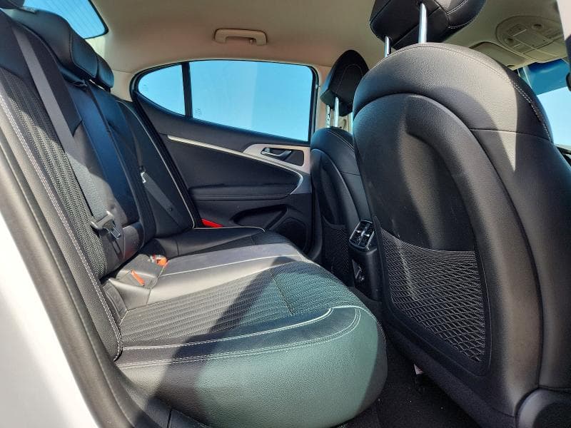 2022 GENESIS G70 3.3T STANDARD 10