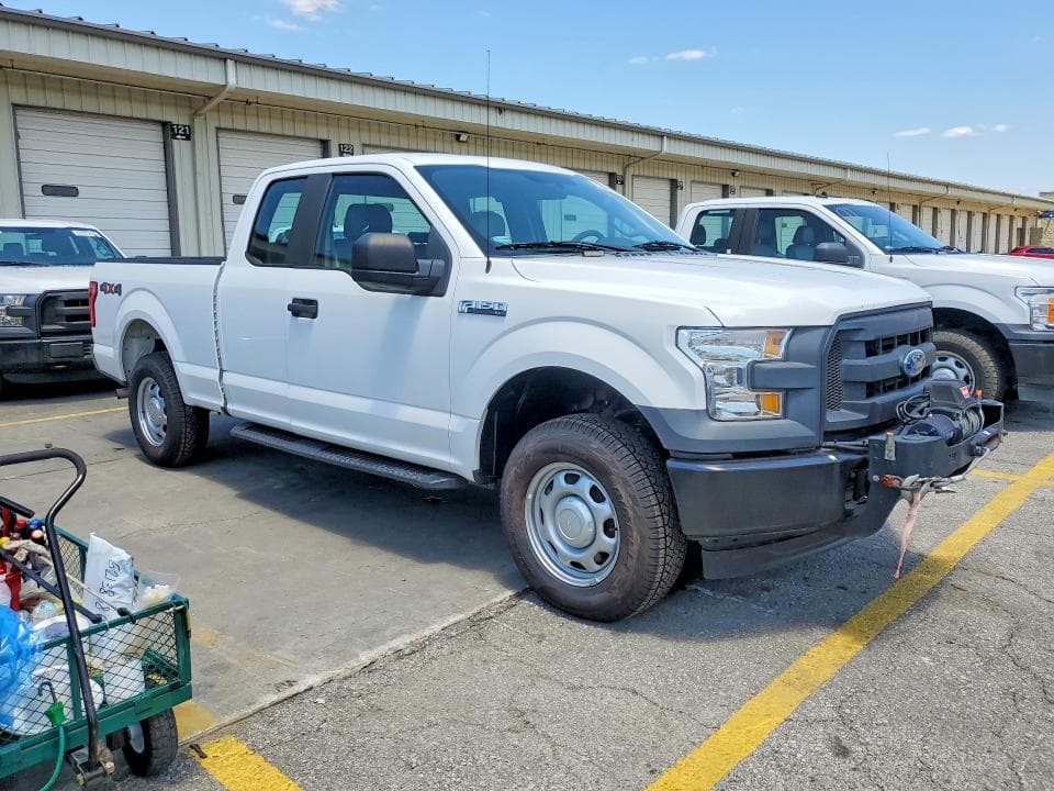2017 FORD F150 SUPER CAB 4