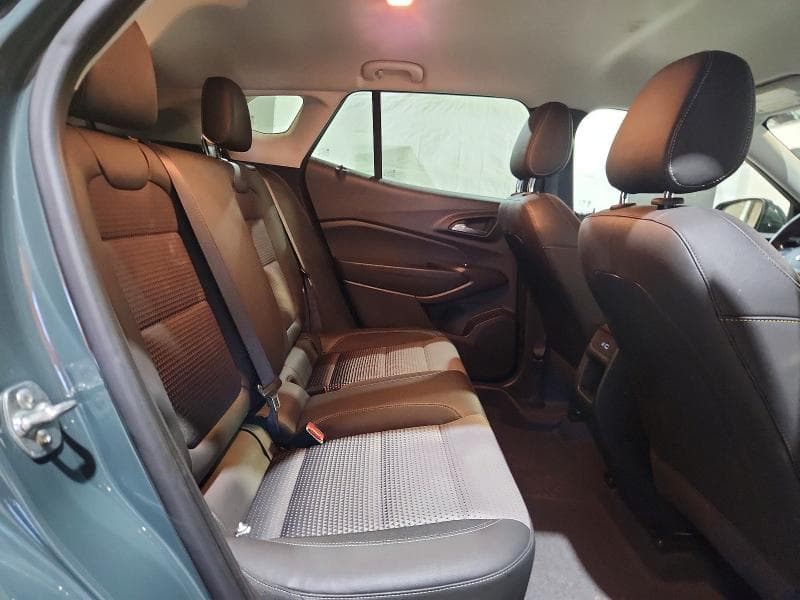 2025 CHEVROLET TRAX 1LT 11