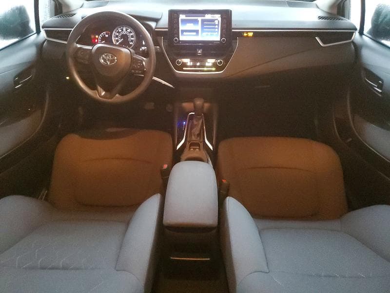 2022 TOYOTA COROLLA LE 8