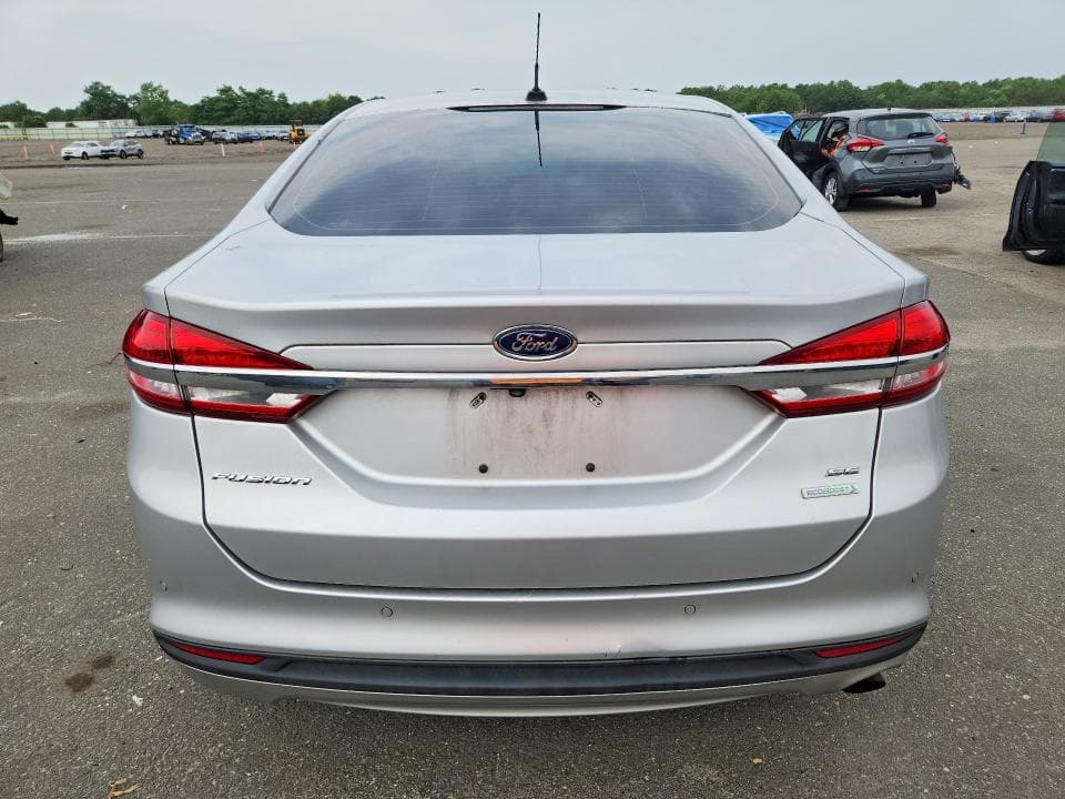 2018 FORD FUSION SE 6