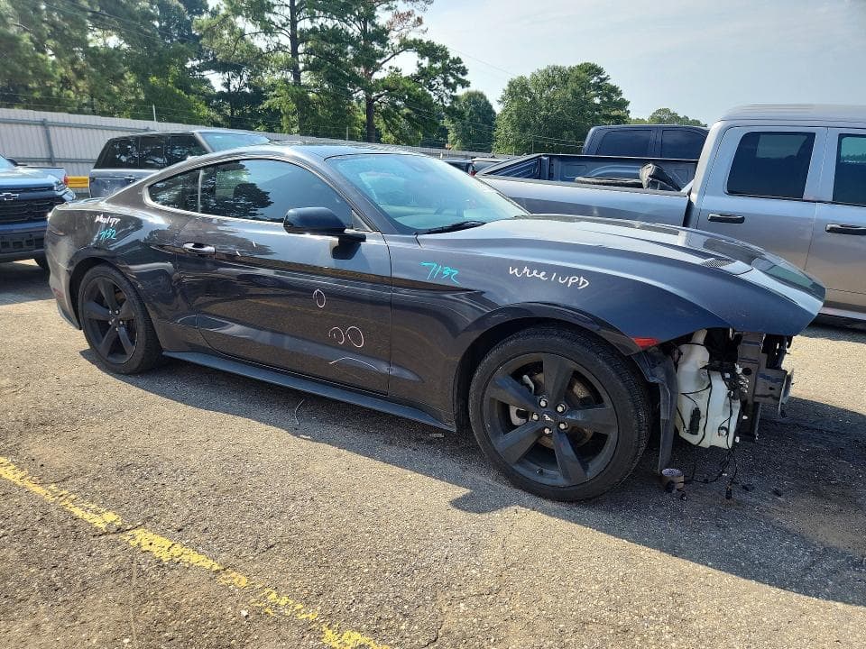 2022 FORD MUSTANG 4