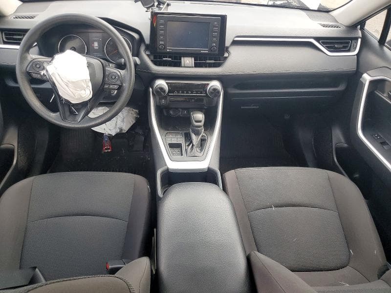 2022 TOYOTA RAV4 LE 8