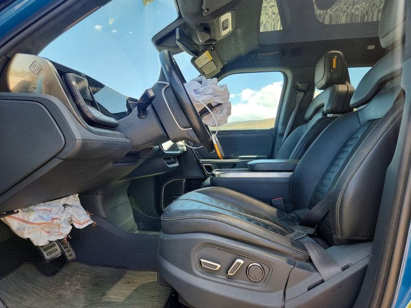 2022 RIVIAN R1T LAUNCH EDITION 7