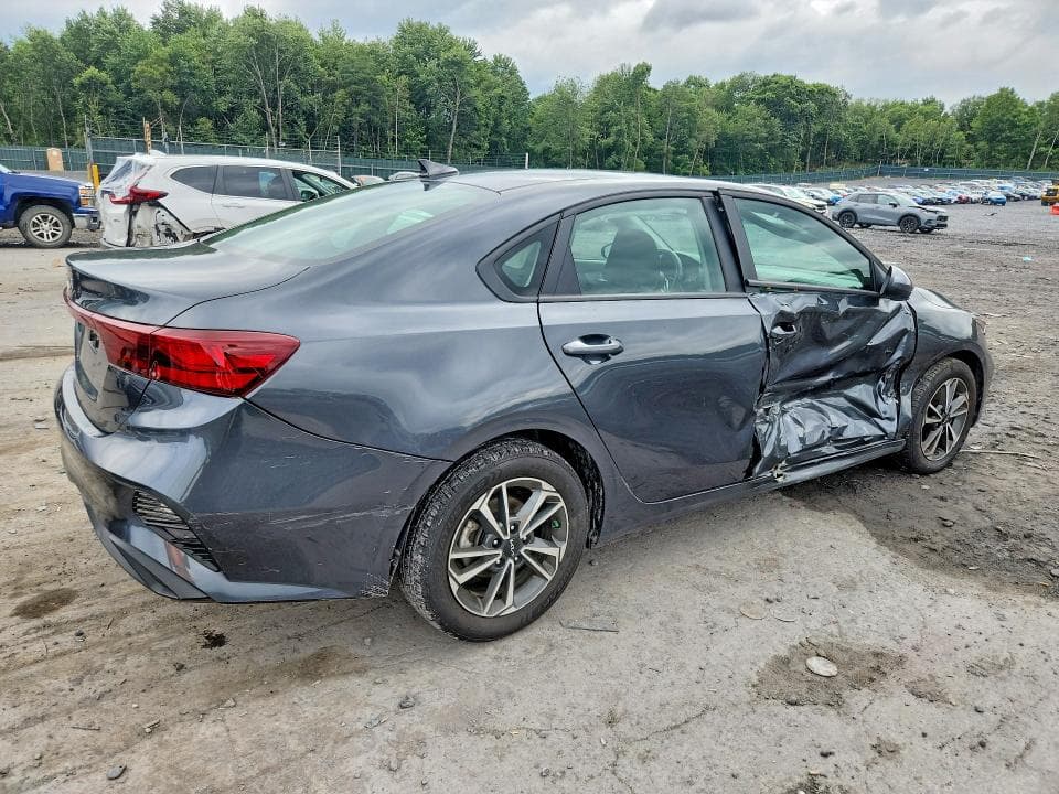 2024 KIA FORTE LXS 3