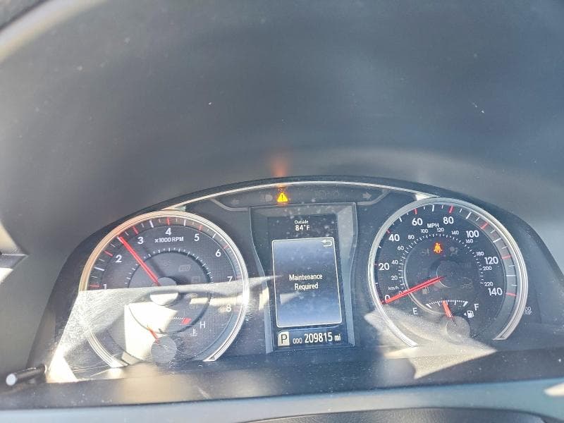 2017 TOYOTA CAMRY SE 9