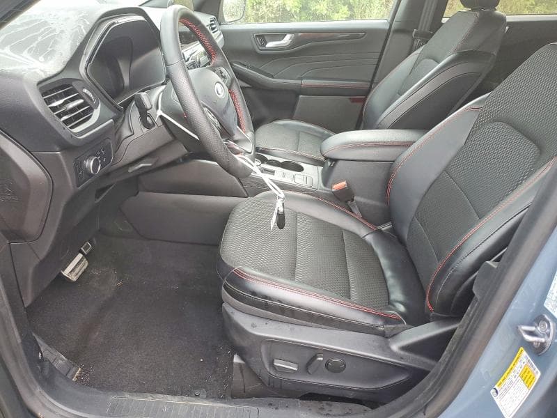2024 FORD ESCAPE ST LINE 7
