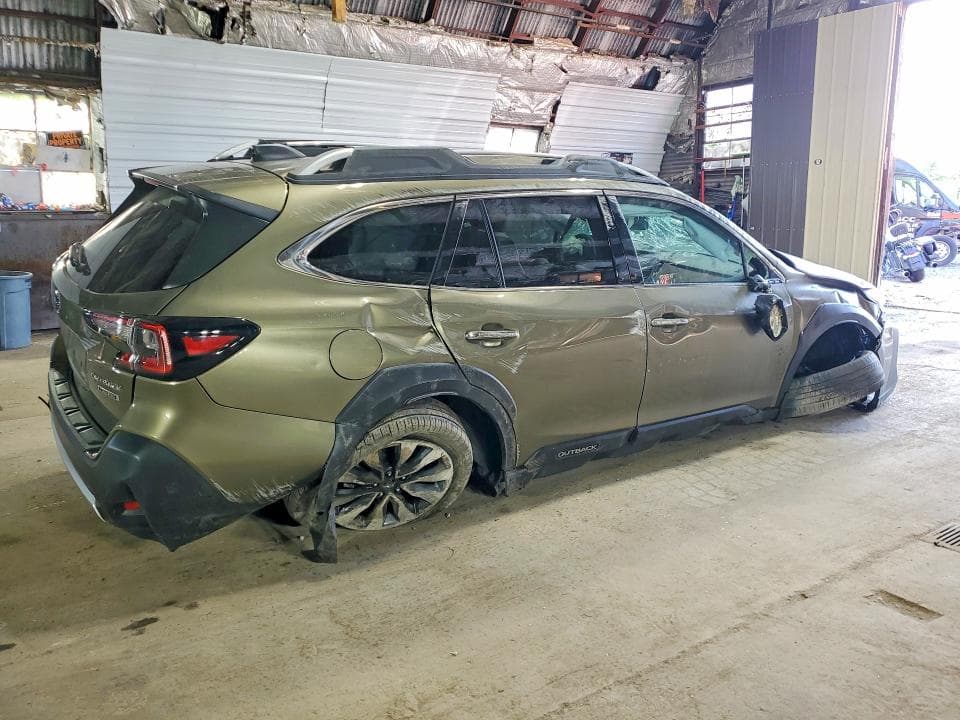 2025 SUBARU OUTBACK TOURING 3