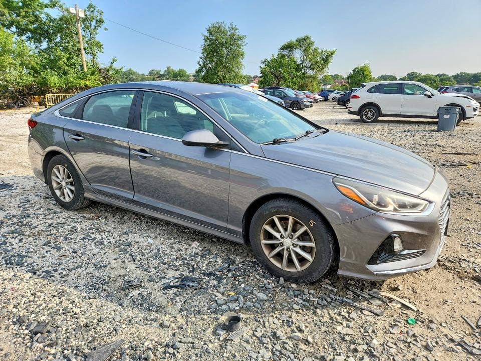2019 HYUNDAI SONATA SE 4