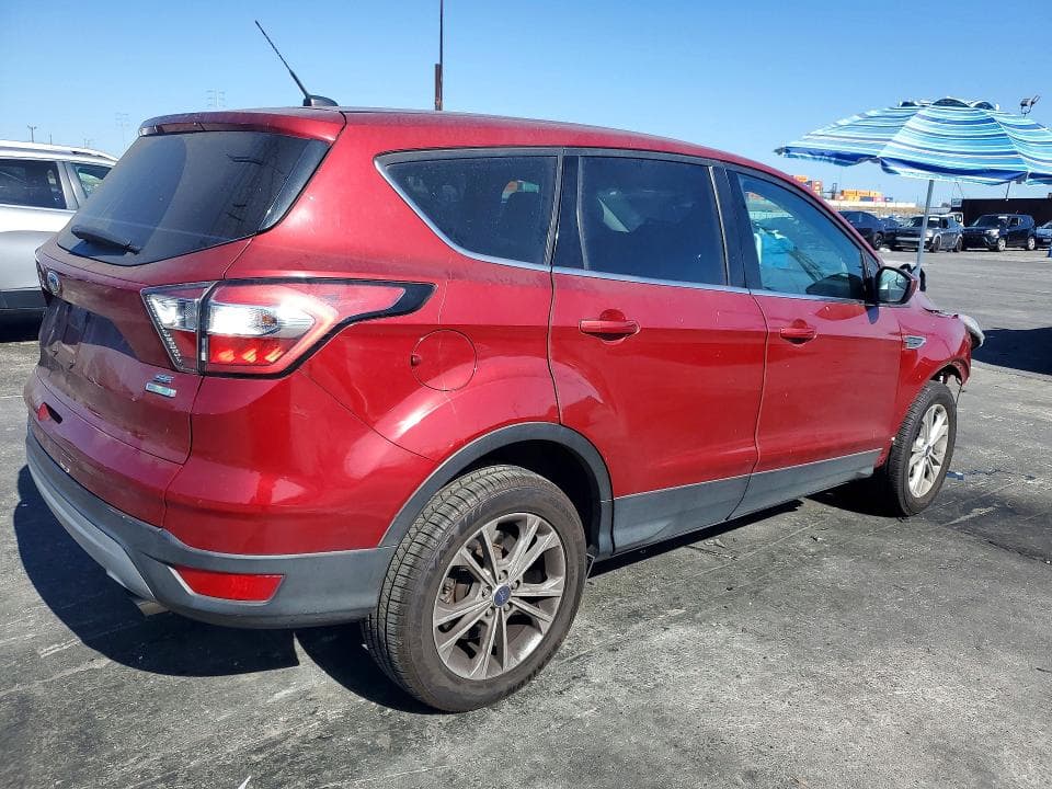 2017 FORD ESCAPE SE 3
