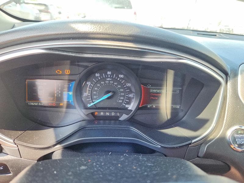 2020 FORD FUSION SE 9