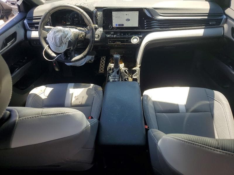 2026 TOYOTA CAMRY SE 8