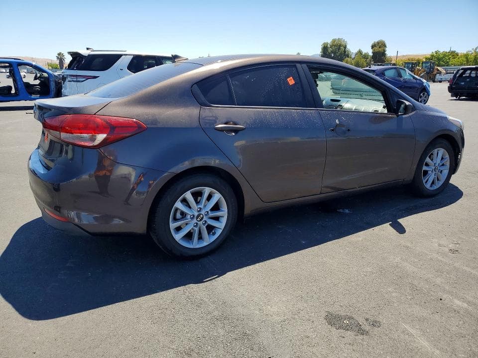 2017 KIA FORTE LX 3