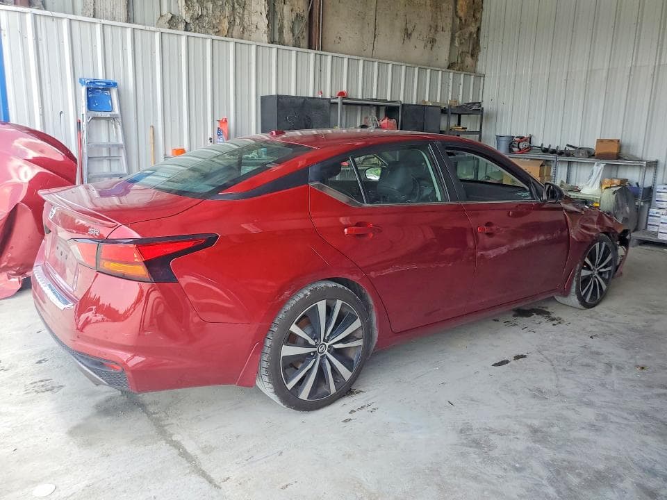 2020 NISSAN ALTIMA SR 3