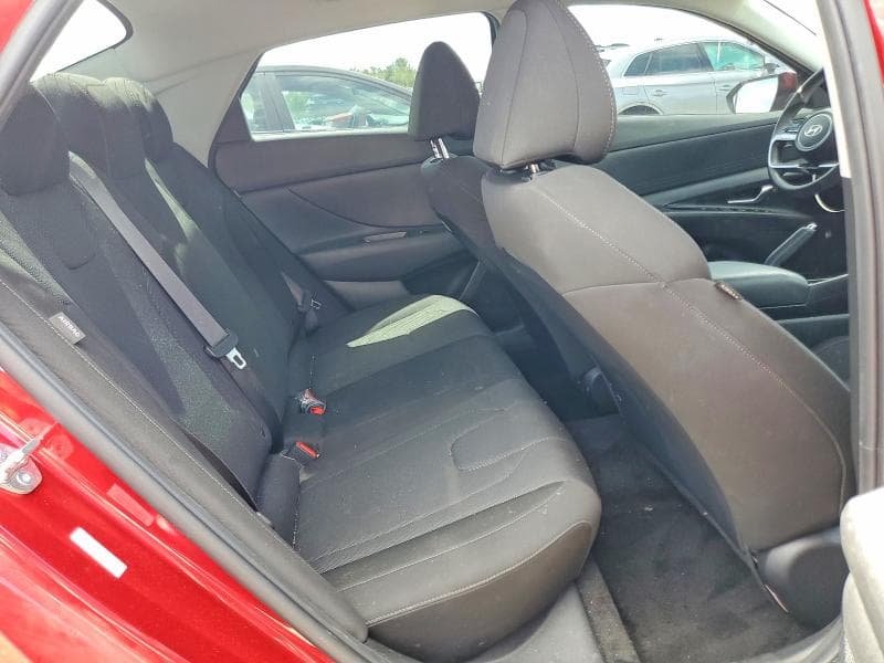 2025 HYUNDAI ELANTRA SE 10