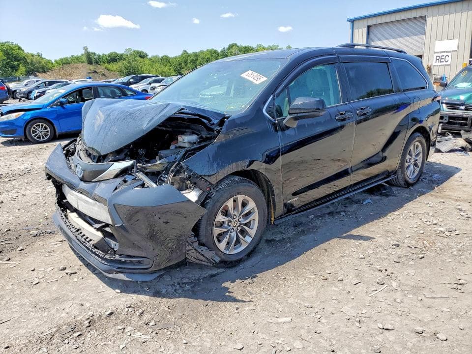 2021 TOYOTA SIENNA LE - 1